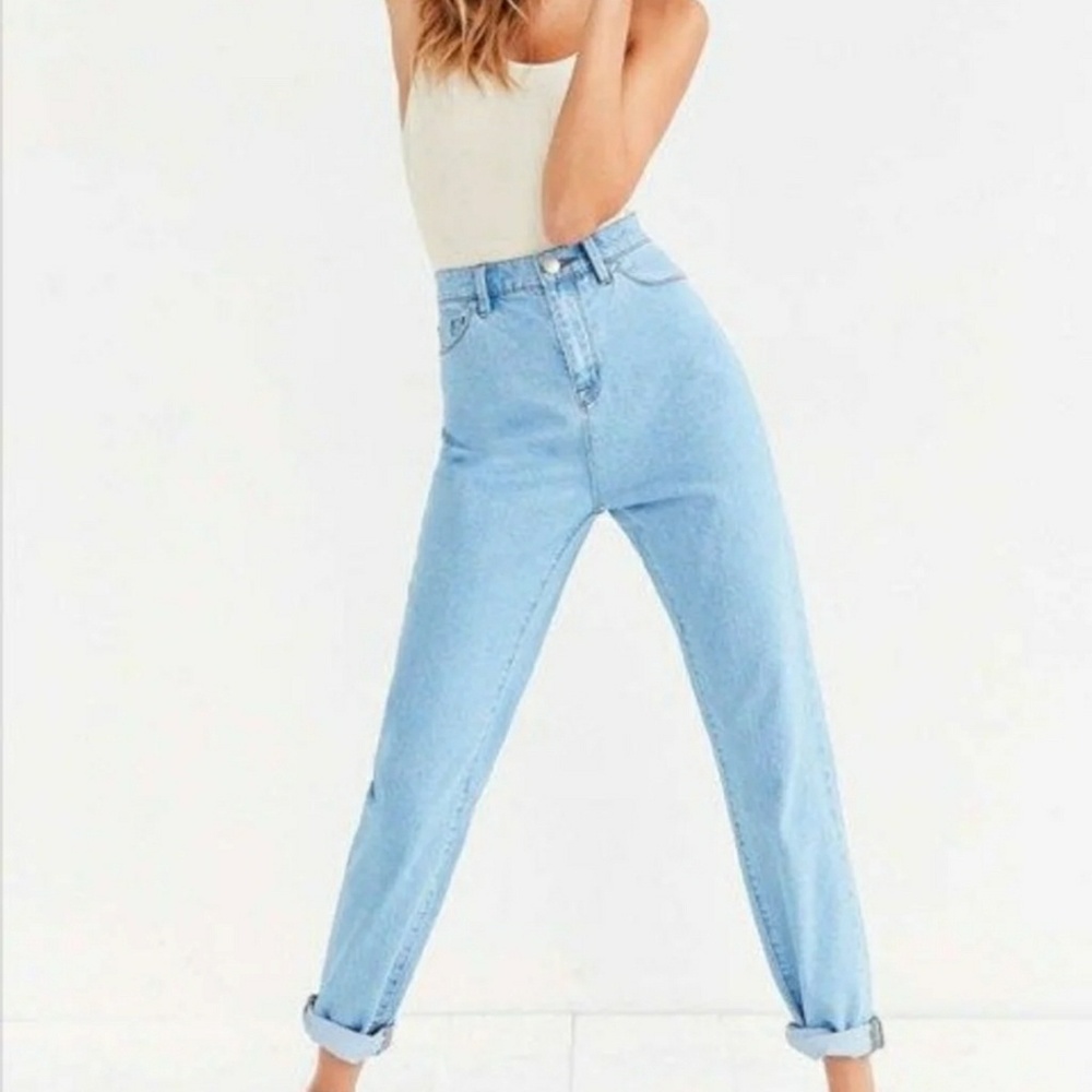BDG Mom jeans size 25